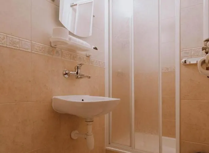 בית אירוח Zoja *